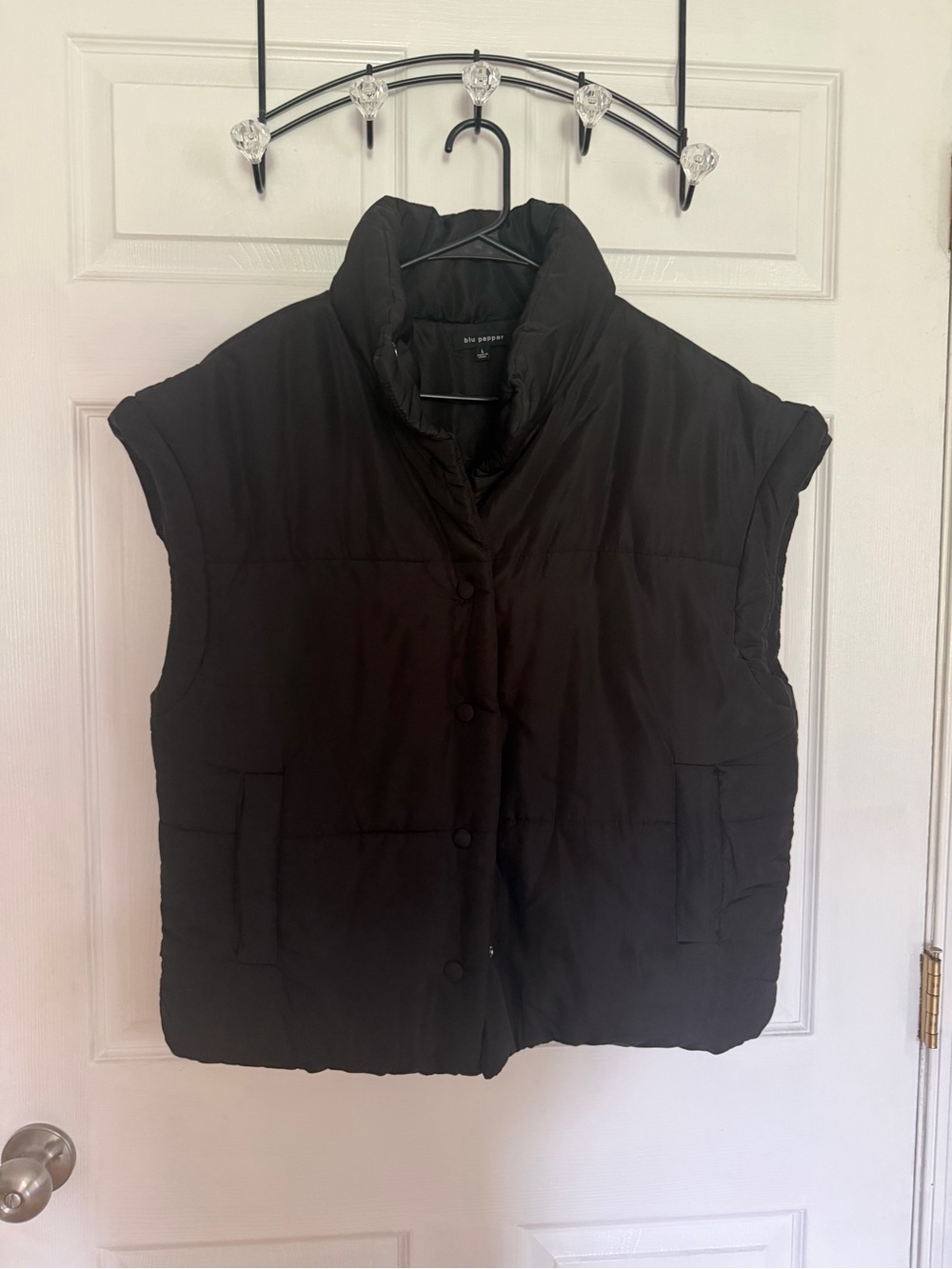 Black Puffer Vest - Blu Pepper Women's Vest